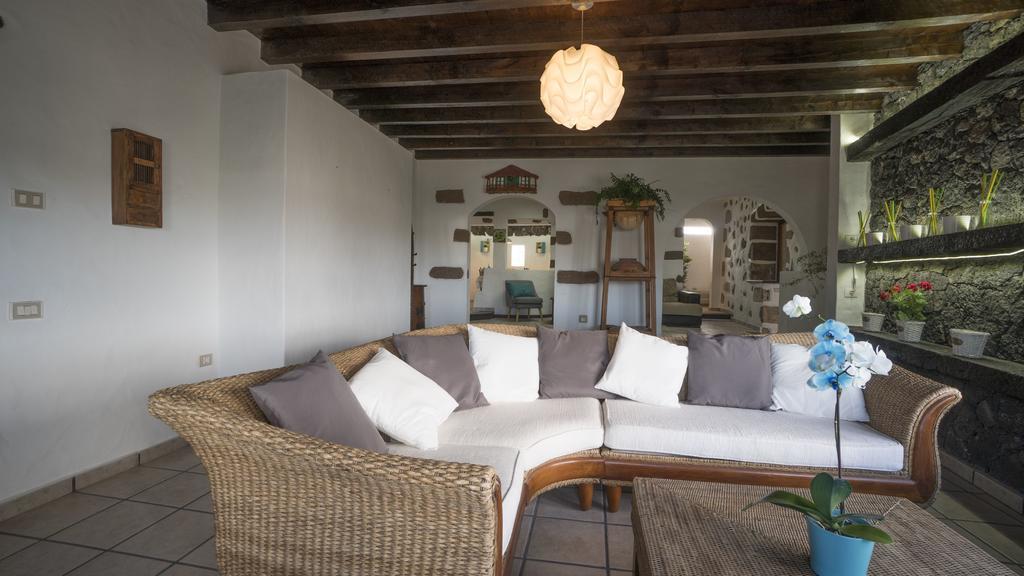 Villa With Amazing Views, Jacuzzi And Private Pool San Bartolomé 외부 사진