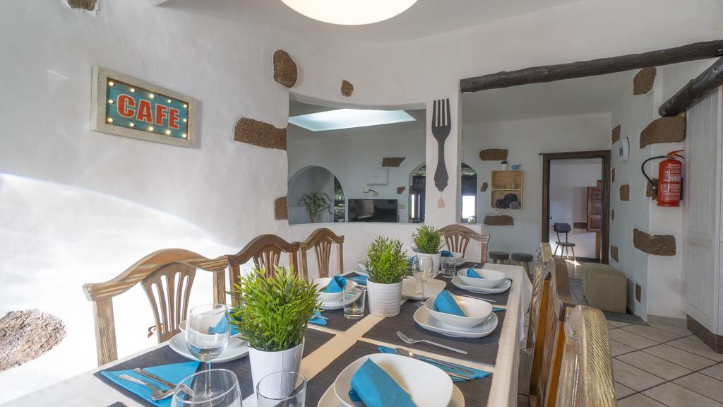 Villa With Amazing Views, Jacuzzi And Private Pool San Bartolomé 외부 사진